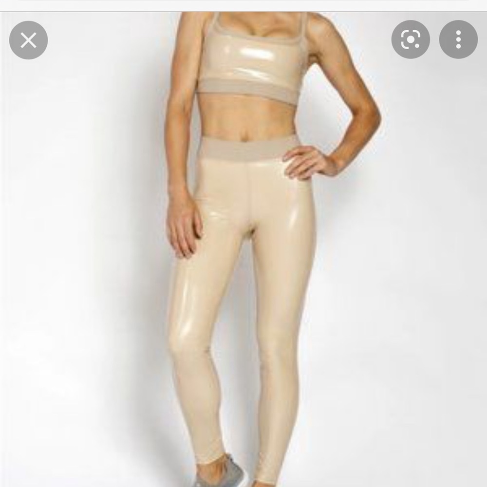 Heroine Sport Nude Faux Leather Sports Bra BRAND NEW with tags!! Size Medium